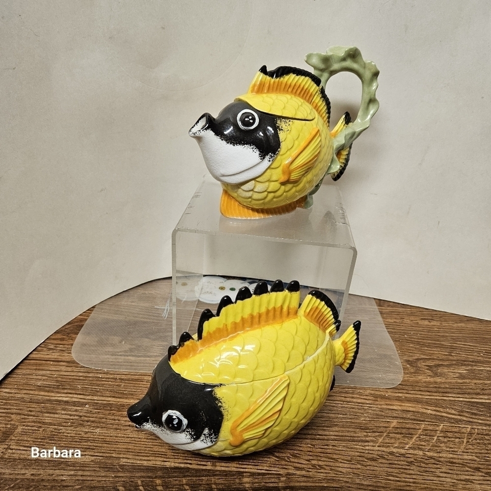 Vintage Yellow Longfish Butterfly Fish Creamer and Sugar